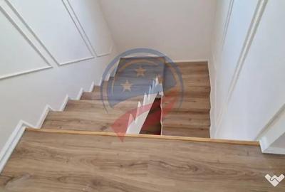 Casă cu 4 camere cu Teren 480 Mp în Central
