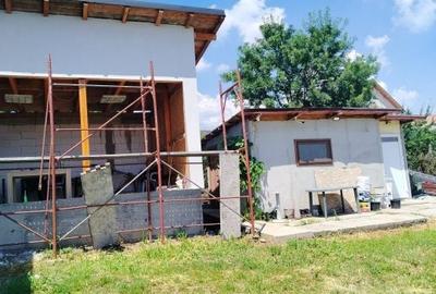 Casă cu 7 camere cu Teren 865 Mp în Bucovăț - 4