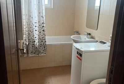 Apartament cu 2 camere decomandat în Tractorul - 1