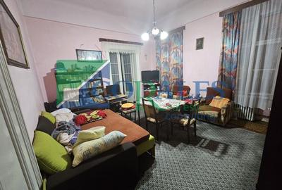 Birou, de 66 mp, în Central