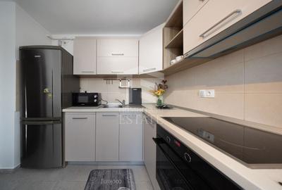 Apartament cu 2 camere semidecomandat, mobilat în Tractorul - 7