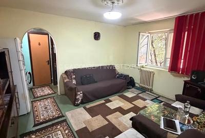 Apartament cu 3 camere semidecomandat în Brâncoveanu