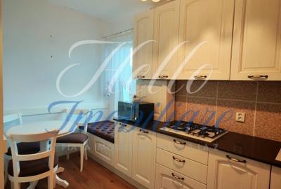 Apartament cu 3 camere semidecomandat în Zorilor