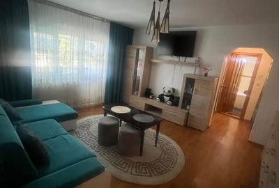 Apartament cu 2 camere nedecomandat în Piața