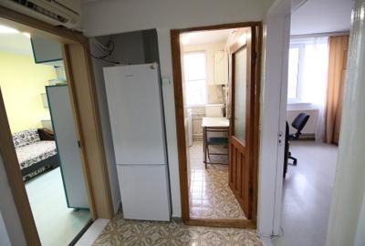 Apartament cu 2 camere decomandat în Micro 19