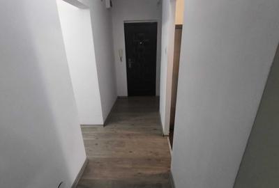 Apartament cu 3 camere decomandat în Unirii