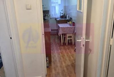 Apartament cu 3 camere circular în Central - 14