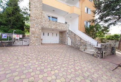 Casă individuală cu 9 camere cu Canalizare în Găvana