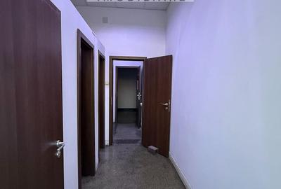 Spațiu comercial, de 50 mp, în Militari