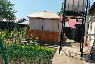 Casă cu 3 camere în Central - 1