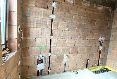 Casă individuală cu 4 camere cu Canalizare în Dezmir - 9