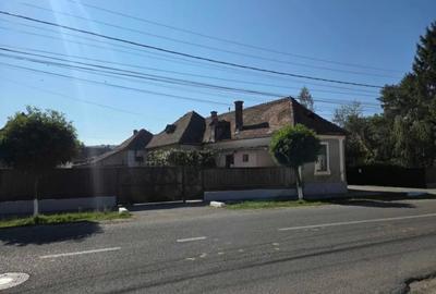Casă individuală cu 2 camere cu Teren 400 Mp în Central