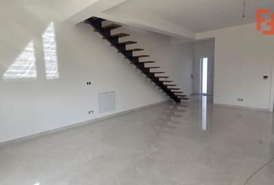 Duplex cu 4 camere cu Canalizare în Moșnița Nouă - 10