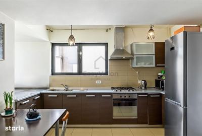 Apartament cu 3 camere semidecomandat în Victoriei