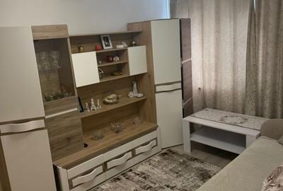 Apartament cu 2 camere semidecomandat, mobilat în Mănăștur