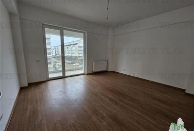 Apartament cu 3 camere decomandat în Central - 3