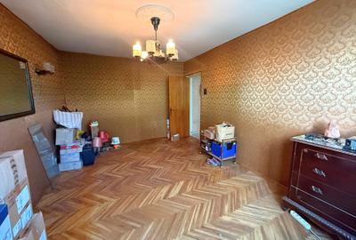 Apartament cu 3 camere decomandat în Berceni - 1