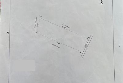 Teren de 2200 mp, în Măgura