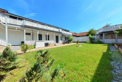 Apartament cu 3 camere decomandat în Centrul Istoric