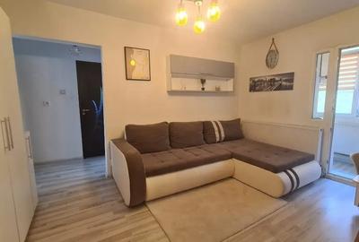 Apartament cu 3 camere decomandat în Central - 1