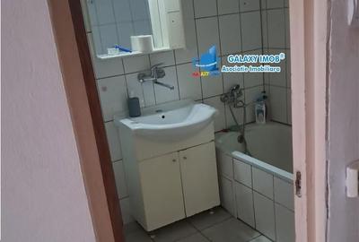 Apartament cu 3 camere decomandat în Prundu - 1