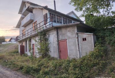 Casă cu 4 camere în Dărmănești - 5
