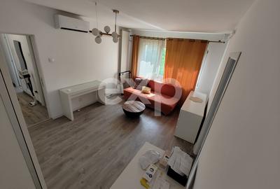 Apartament cu 2 camere semidecomandat în Podu Roș