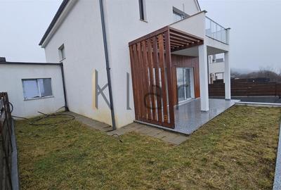 Duplex cu 6 camere cu Canalizare în Feleacu - 15