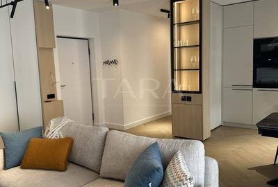 Apartament cu 2 camere semidecomandat, mobilat în Mărăști