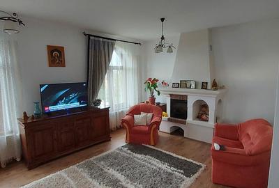 Casă individuală cu 6 camere cu Garaj în Exterior Est - 4