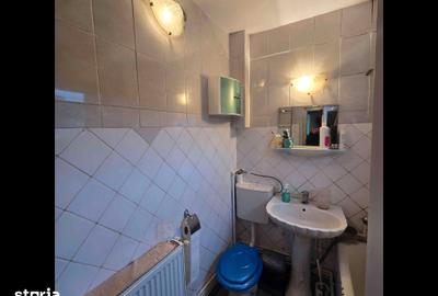 Casă cu 5 camere cu Teren 400 Mp în Central
