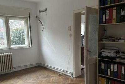 Casă individuală cu 3 camere cu Teren 50 Mp în Gorjului - 11