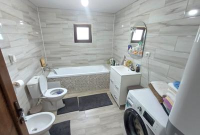 Casă cu 4 camere cu Teren 2050 Mp în Oprișenești - 10
