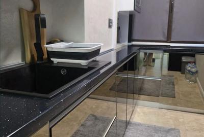 Apartament cu 2 camere decomandat, mobilat în Km 5 - 5