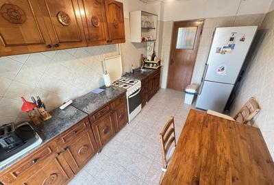 Apartament cu 3 camere decomandat, mobilat în Delfinariu - 9