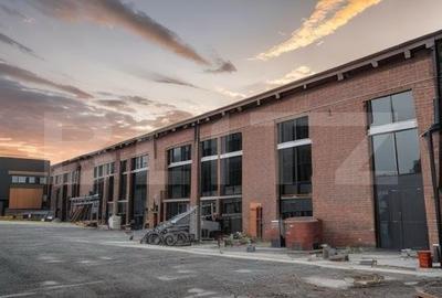 Spațiu industrial, de 200 mp, în Podari
