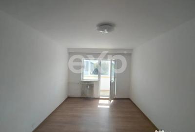 Apartament cu 3 camere decomandat în Eremia - 6