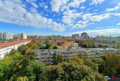 Apartament cu 4 camere semidecomandat în Dacia