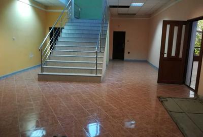 Casă cu 4 camere în Cățelu - 1