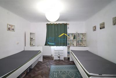 Casă cu 3 camere cu Teren 798 Mp în Poiana
