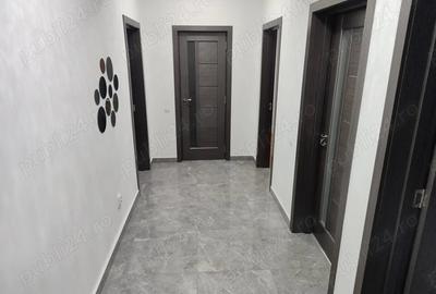 Apartament cu 2 camere decomandat, mobilat în Semicentral