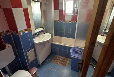 Apartament cu 3 camere nedecomandat în Central