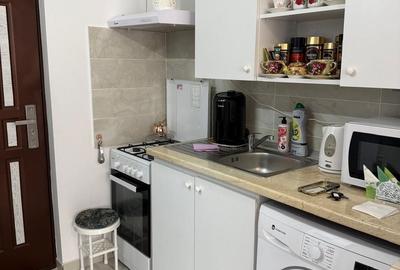 Garsonieră în Micro 38 - 2