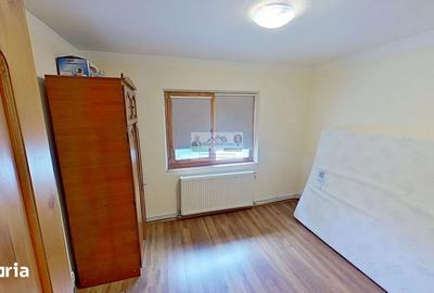 Apartament cu 3 camere decomandat, mobilat în Central