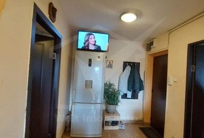Apartament cu 3 camere semidecomandat în Gruia - 7