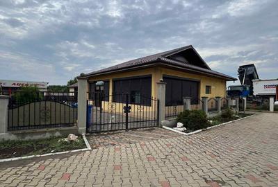 Casă cu 4 camere în Central - 2