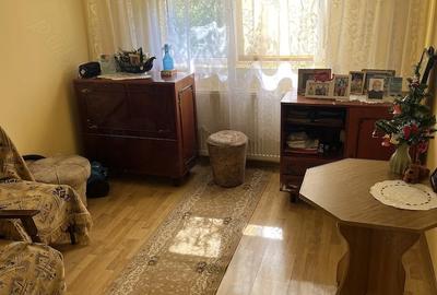 Apartament cu 3 camere decomandat în Holt - 1