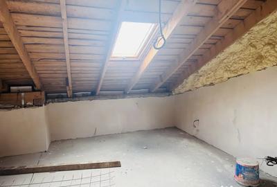 Casă cu 5 camere cu Teren 140 Mp în Roșu - 11
