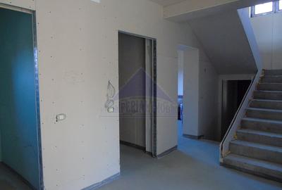 Pantelimon - Vila spatioasa, ofera posibilitatea alegerii finisajelor dorite - 5