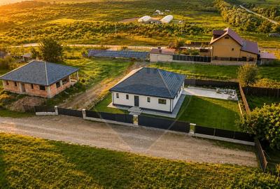 Casă individuală cu 4 camere cu Teren 475 Mp în Cercu - 2
